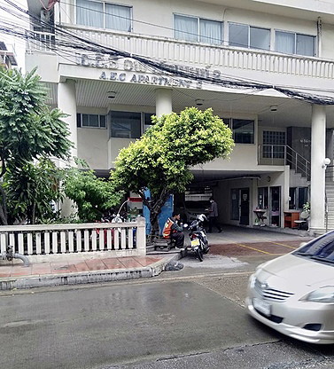 Condo · Yan Nawa, bangkok — photo 2
