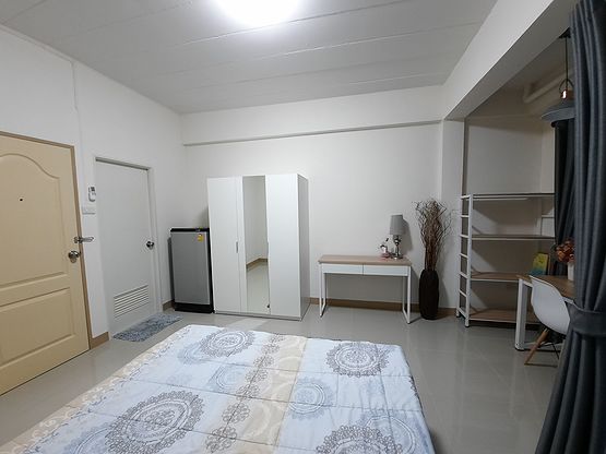 Condo · Mueang Chon Buri, chon_buri — photo 2