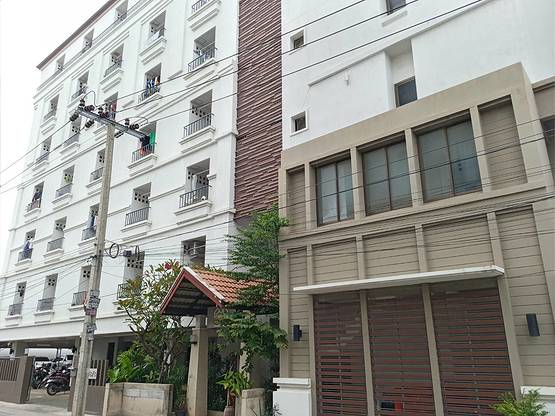 Condo · Bang Phli — photo 5