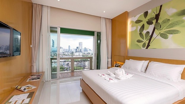 Condo · Khlong Toei, bangkok — photo 2