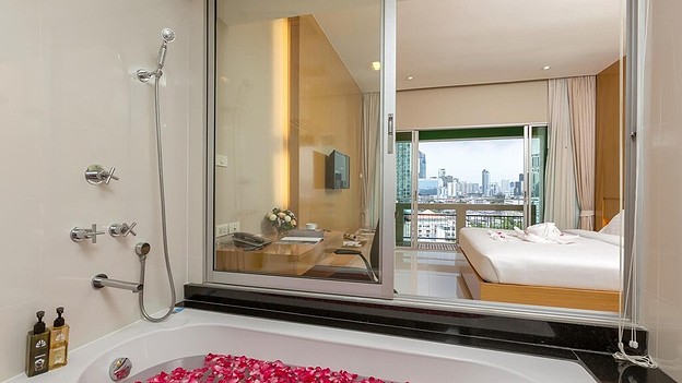 Condo · Khlong Toei, bangkok — photo 4