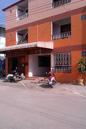 Condo — photo 2