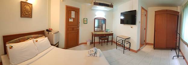 Condo — photo 2