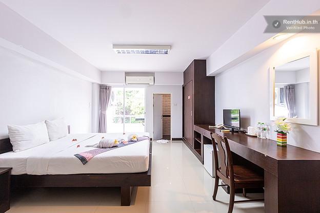 Condo — photo 2