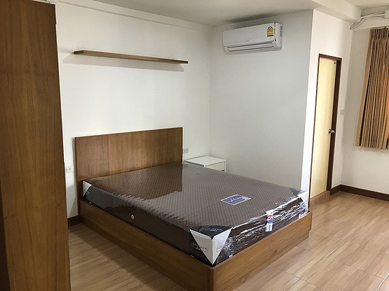 Condo · Bang Sue, bangkok — photo 5