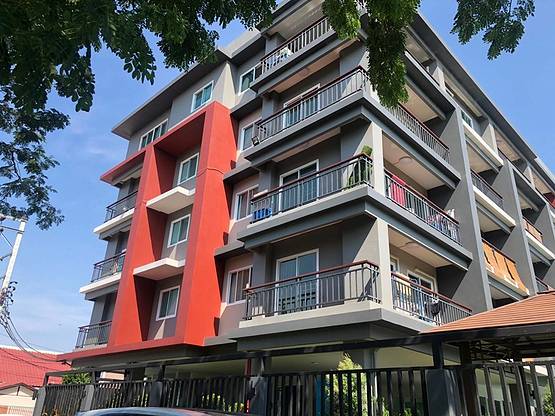 Condo · Wang Thonglang, bangkok — photo 1