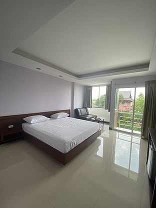 MC  Residence — photo 4