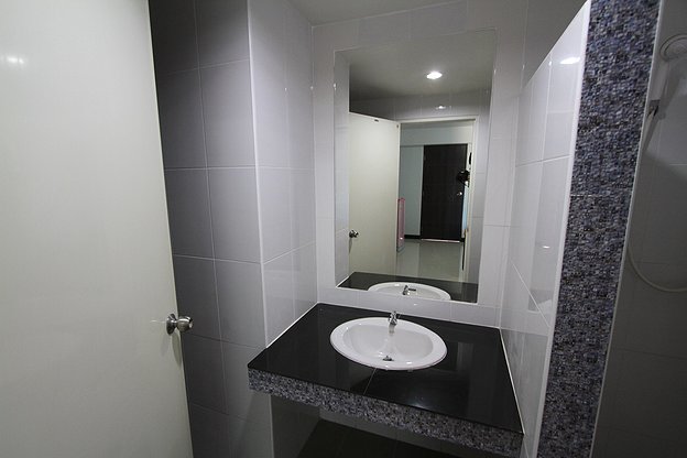 Condo — photo 5