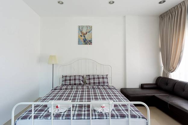 Condo — photo 3