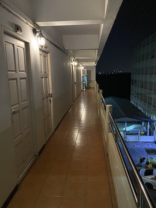 Condo — photo 2