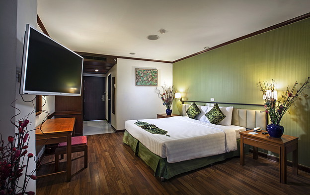Condo · Khlong Toei, bangkok — photo 1