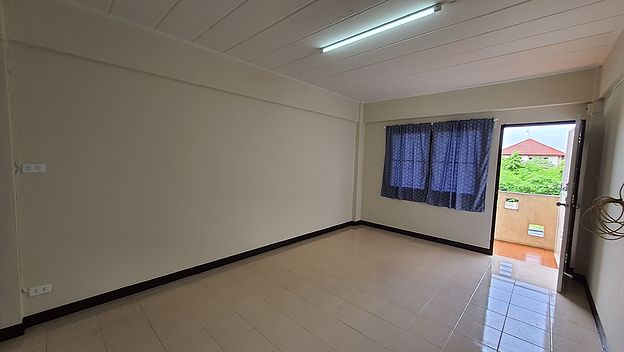 Condo · Bang Bua Thong — photo 5