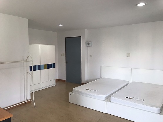 Condo · Mueang Chon Buri, chon_buri — photo 4