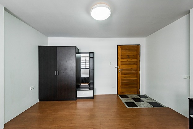 Condo · Khlong San, bangkok — photo 3
