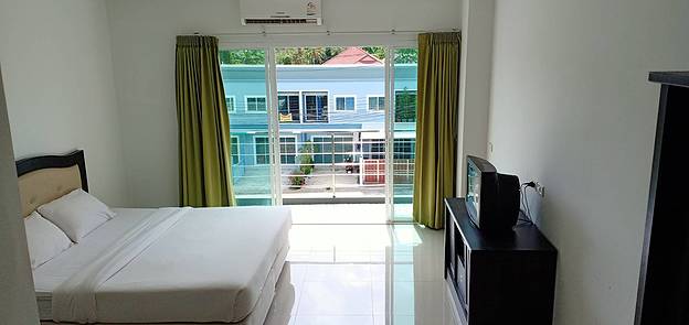 Condo — photo 3