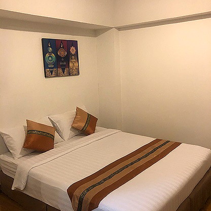 Pictures of Benz House 5/17