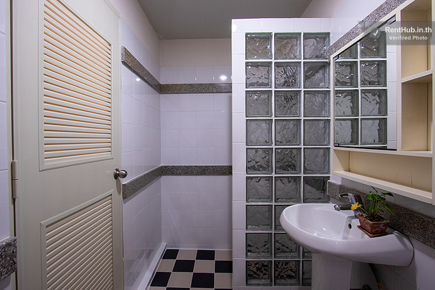 Condo — photo 5