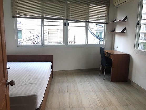 Condo · Bang Rak, bangkok — photo 3