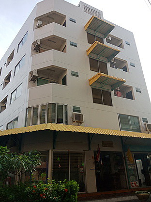 Condo · bangkok — photo 1
