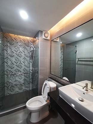Condo · Phra Khanong, bangkok — photo 2