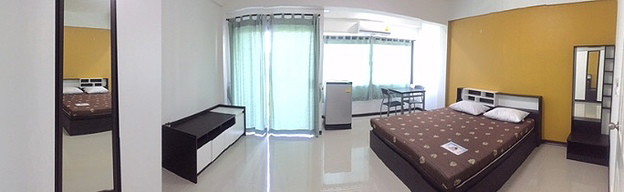 Condo — photo 1