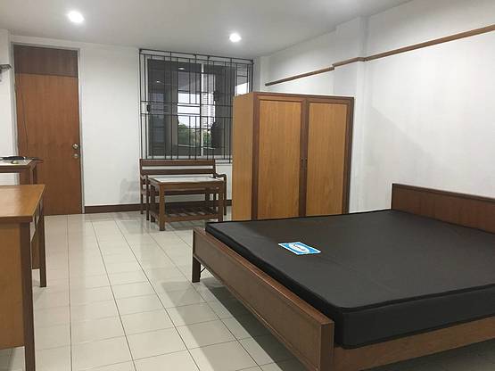 Condo · Yan Nawa, bangkok — photo 2