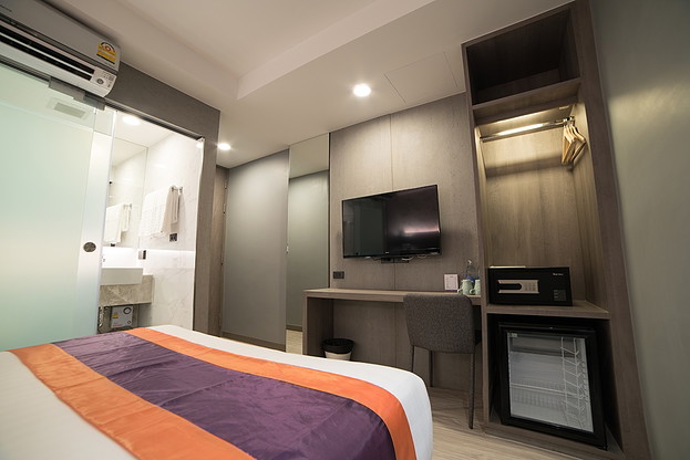 Condo · Watthana, bangkok — photo 1