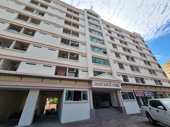 Condo · Mueang Samut Prakan — photo 3