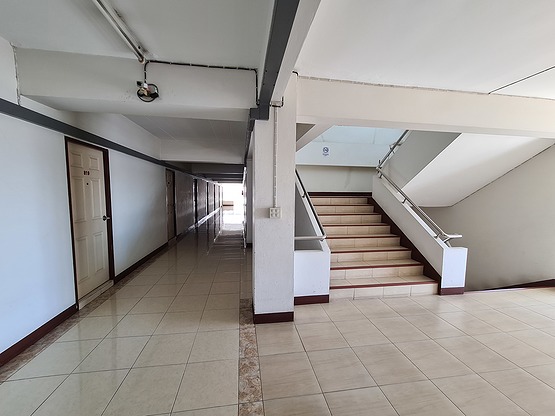 Condo · Mueang Samut Prakan — photo 4