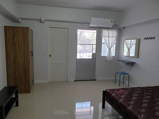 Condo — photo 2