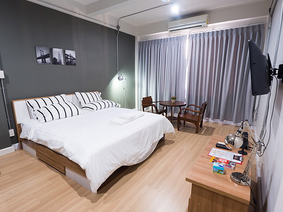 Condo · Bang Rak, bangkok — photo 3