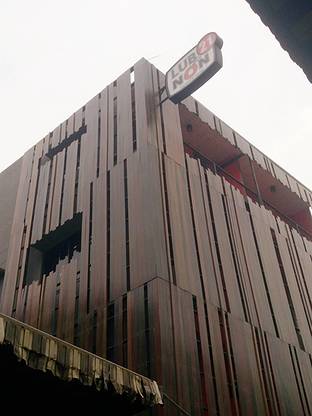 Condo · Thon Buri, bangkok — photo 1