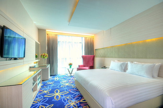 Condo · Watthana, bangkok — photo 2