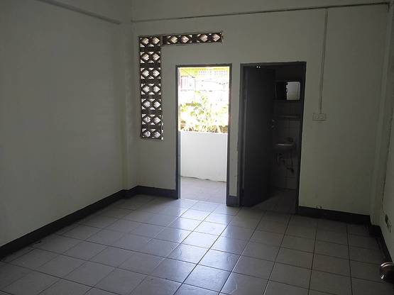 Condo · Phra Khanong, bangkok — photo 4