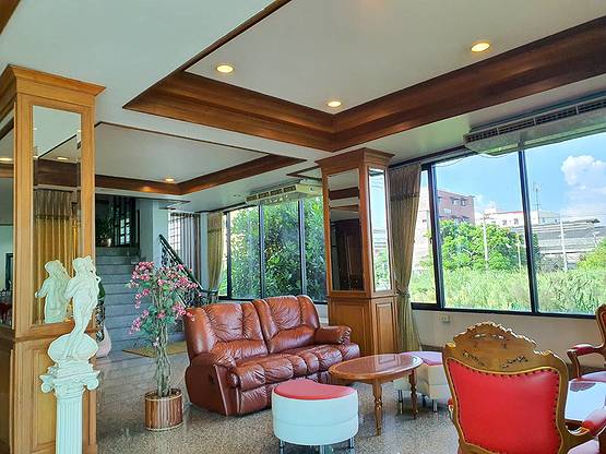 Condo · Bang Phli — photo 2