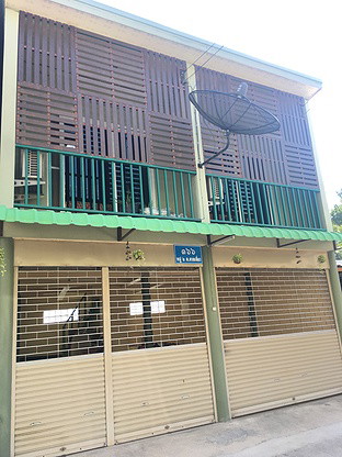 Condo — photo 1