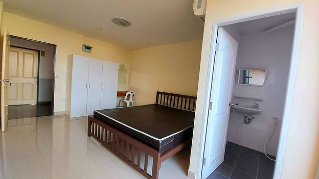 Condo — photo 2