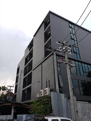 Condo · Wang Thonglang, bangkok — photo 2