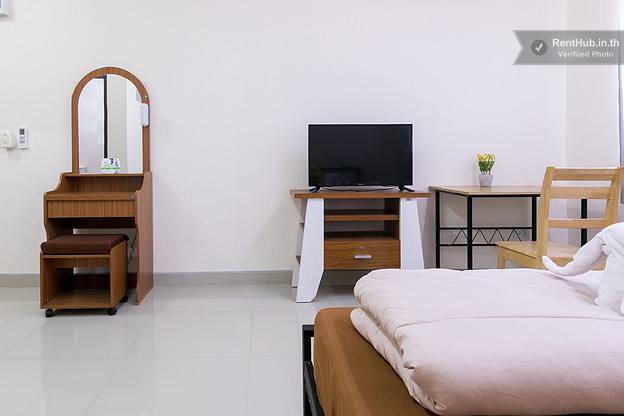 Condo · Wang Thonglang, bangkok — photo 2
