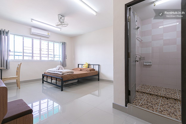 Condo · Wang Thonglang, bangkok — photo 3