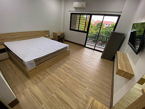 168 Residence — photo 2