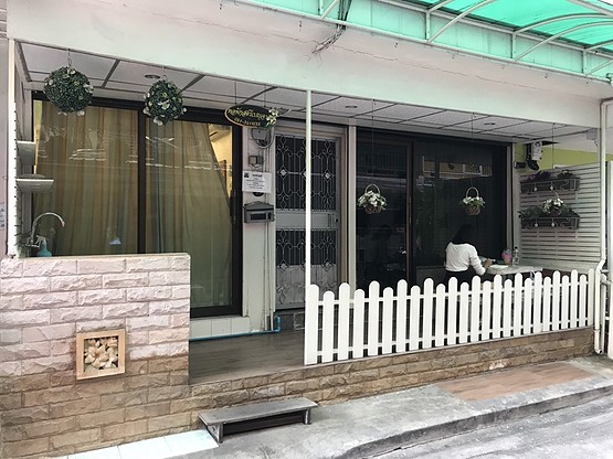 Condo · Bang Kapi, bangkok — photo 1