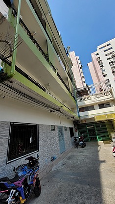 Condo · bangkok — photo 1