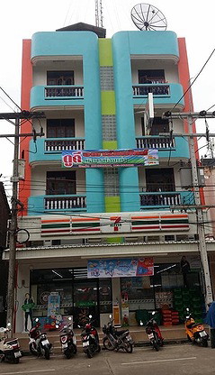 Condo — photo 1