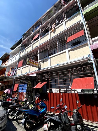 Condo · Khan Na Yao, bangkok — photo 1