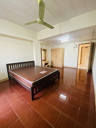 Condo · Mueang Nonthaburi — photo 1