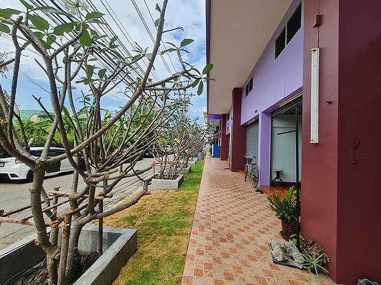 LC Place — photo 3