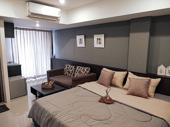 Condo · Huai Khwang, bangkok — photo 2