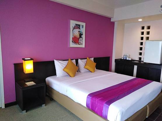 Condo · Mueang Samut Prakan — photo 2