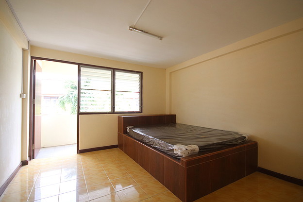 Condo · Bang Sue, bangkok — photo 1